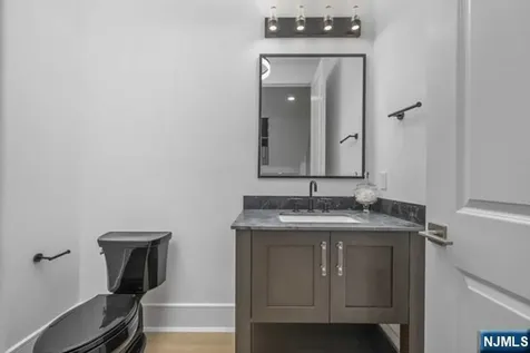 110 Mason Court Haworth NJ 07641