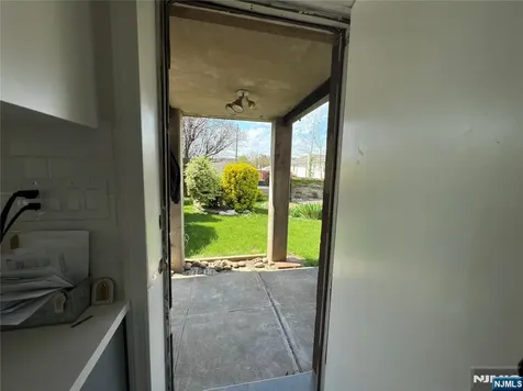 319 7th Street Fairview NJ 07022