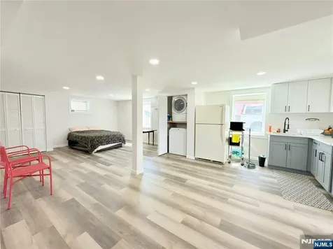 319 7th Street Fairview NJ 07022