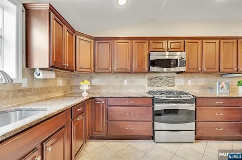 245 Kingsland Avenue Lyndhurst NJ 07071
