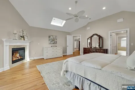 245 Kingsland Avenue Lyndhurst NJ 07071