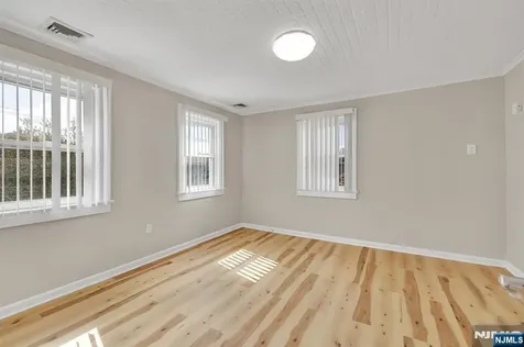 245 Kingsland Avenue Lyndhurst NJ 07071