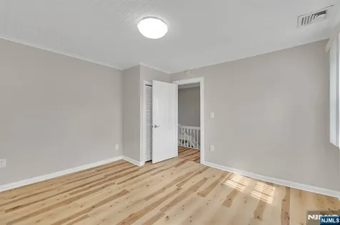 245 Kingsland Avenue Lyndhurst NJ 07071