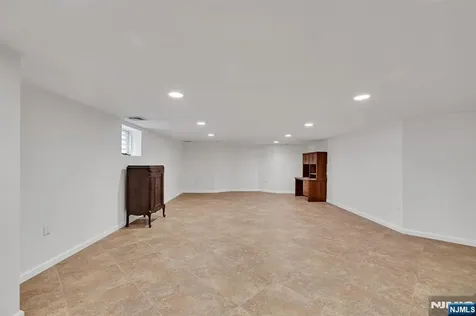 245 Kingsland Avenue Lyndhurst NJ 07071