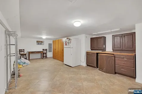 245 Kingsland Avenue Lyndhurst NJ 07071