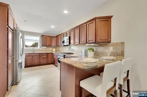 245 Kingsland Avenue Lyndhurst NJ 07071
