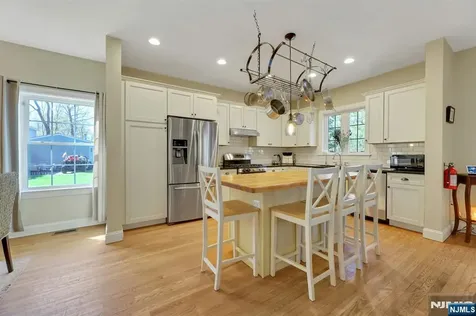 317 Stag Hill Road Mahwah NJ 07430