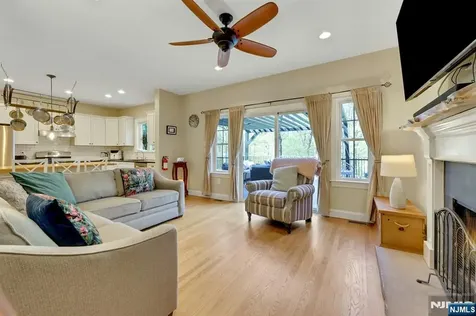 317 Stag Hill Road Mahwah NJ 07430