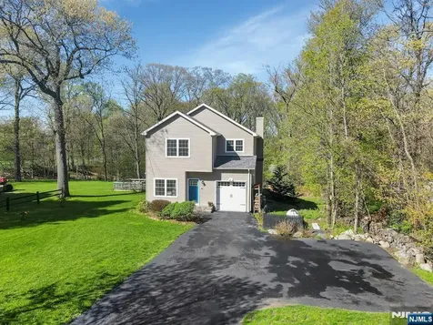 317 Stag Hill Road Mahwah NJ 07430