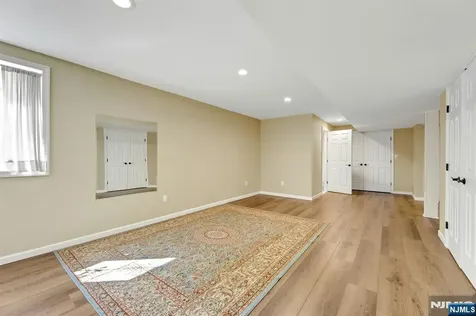 317 Stag Hill Road Mahwah NJ 07430