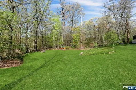 317 Stag Hill Road Mahwah NJ 07430