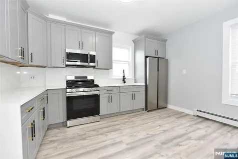 301 Burhans Avenue Haledon NJ 07508
