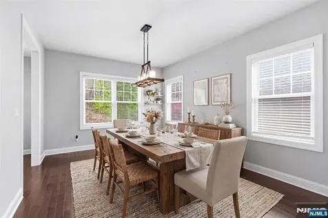 11 Bluffs Court Hamburg NJ 07419