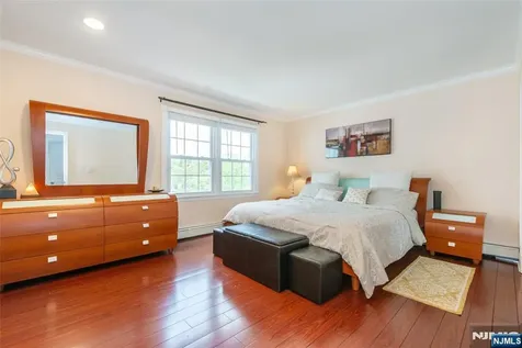 900 Sioux Avenue Par-troy Hills Twp. NJ 07034
