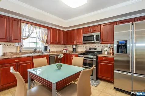 900 Sioux Avenue Par-troy Hills Twp. NJ 07034