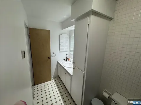 470B Liberty Street Little Ferry NJ 07643