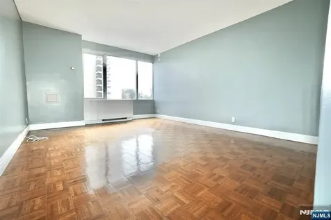 5 Horizon Fort Lee NJ 07024