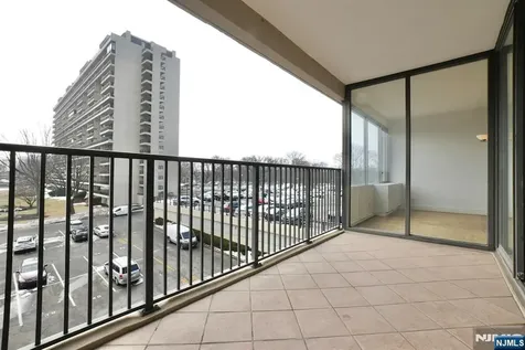 5 Horizon Fort Lee NJ 07024