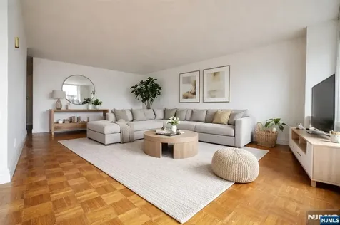 5 Horizon Fort Lee NJ 07024