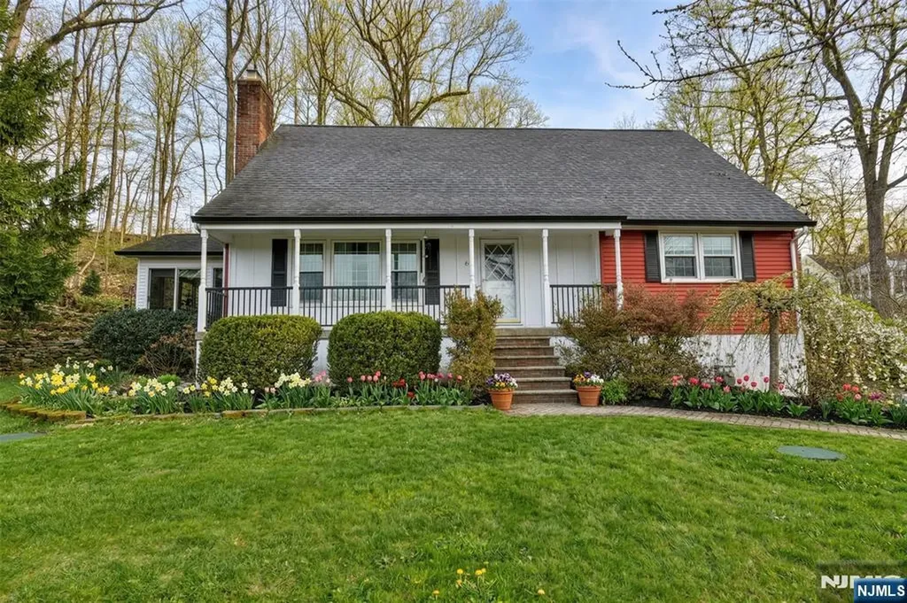 60 Highland Road Bloomingdale NJ 07403