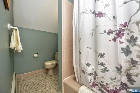 60 Highland Road Bloomingdale NJ 07403