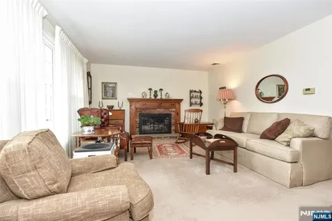 60 Highland Road Bloomingdale NJ 07403