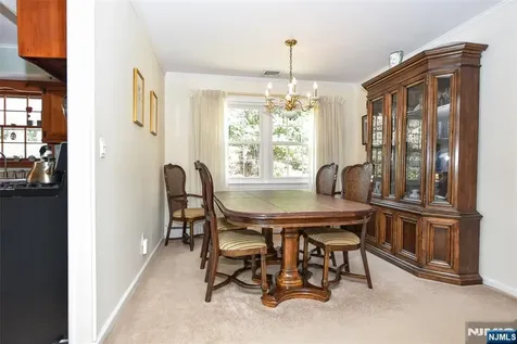 60 Highland Road Bloomingdale NJ 07403