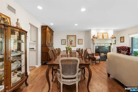 44 Holiday Court River Vale NJ 07675