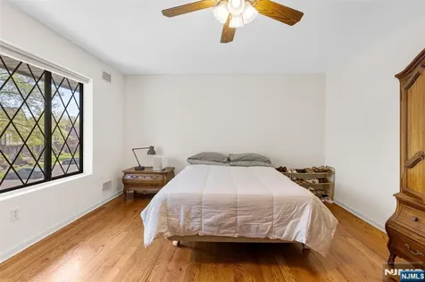 44 Holiday Court River Vale NJ 07675