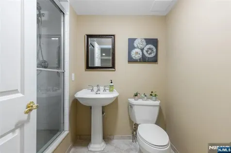 44 Holiday Court River Vale NJ 07675