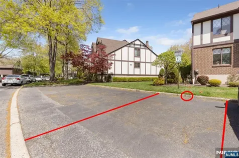 44 Holiday Court River Vale NJ 07675