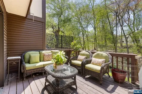 44 Holiday Court River Vale NJ 07675