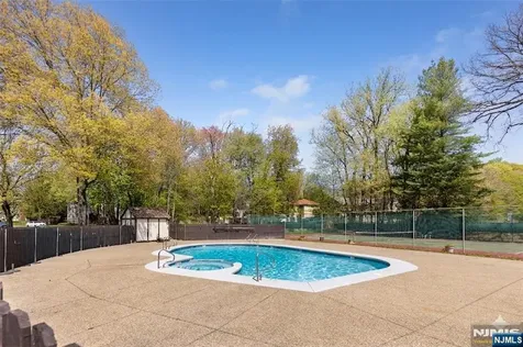 44 Holiday Court River Vale NJ 07675
