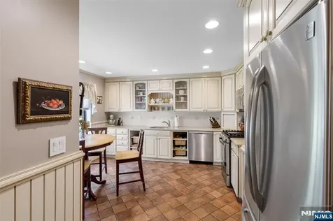 44 Holiday Court River Vale NJ 07675