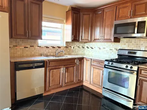 458 Lawn Avenue Palisades Park NJ 07650