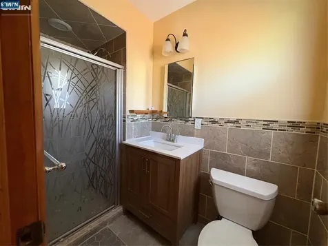 458 Lawn Avenue Palisades Park NJ 07650