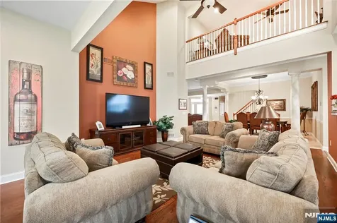 10 Harvey Cedar Way Ocean NJ 08758