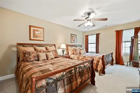 10 Harvey Cedar Way Ocean NJ 08758