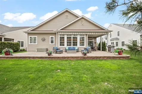10 Harvey Cedar Way Ocean NJ 08758