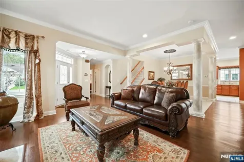10 Harvey Cedar Way Ocean NJ 08758