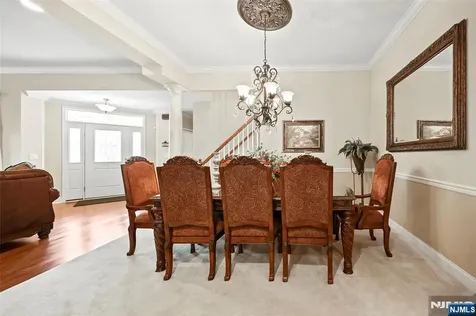 10 Harvey Cedar Way Ocean NJ 08758