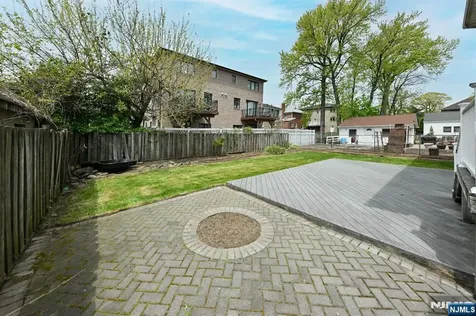 2147 Mackay Avenue Fort Lee NJ 07024
