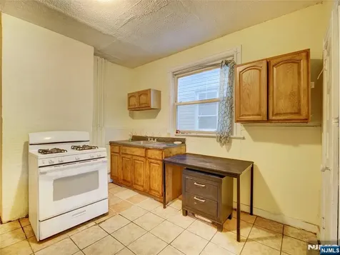 45 18th Street East Orange NJ 07017