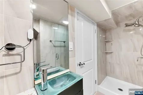1208 67th Street North Bergen NJ 07047