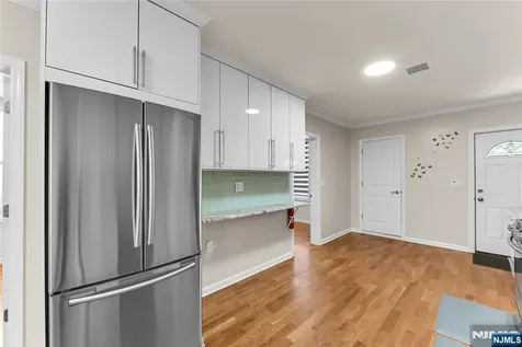 1208 67th Street North Bergen NJ 07047