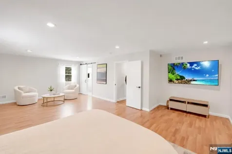 433 Piermont Road Cresskill NJ 07626