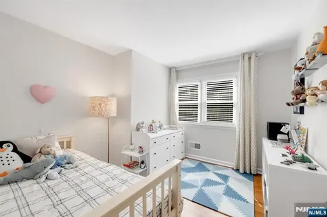 433 Piermont Road Cresskill NJ 07626