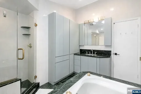 433 Piermont Road Cresskill NJ 07626