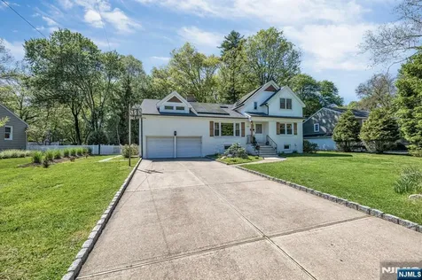 433 Piermont Road Cresskill NJ 07626