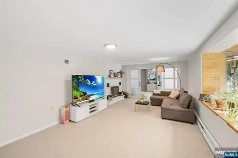 433 Piermont Road Cresskill NJ 07626